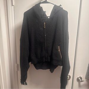 Cider Black Knit Cropped Knit Zippered Sweater